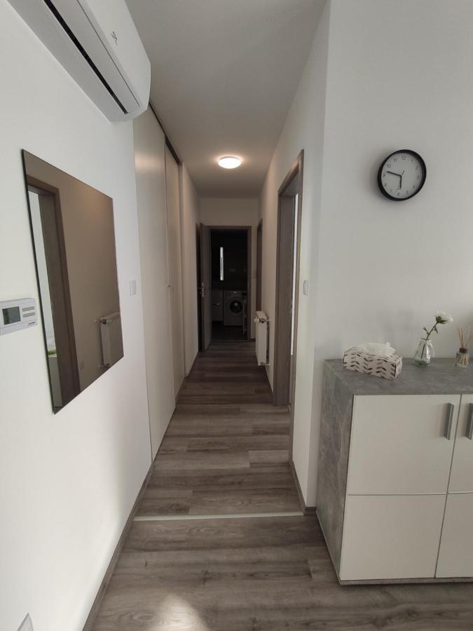 Bajcsy Apartment Debrecen Exteriör bild